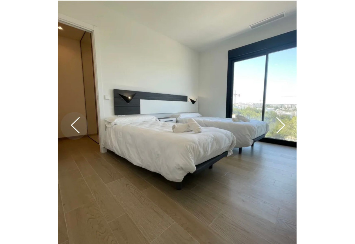 Reventa · Apartment · Las Colinas Golf and Country Club