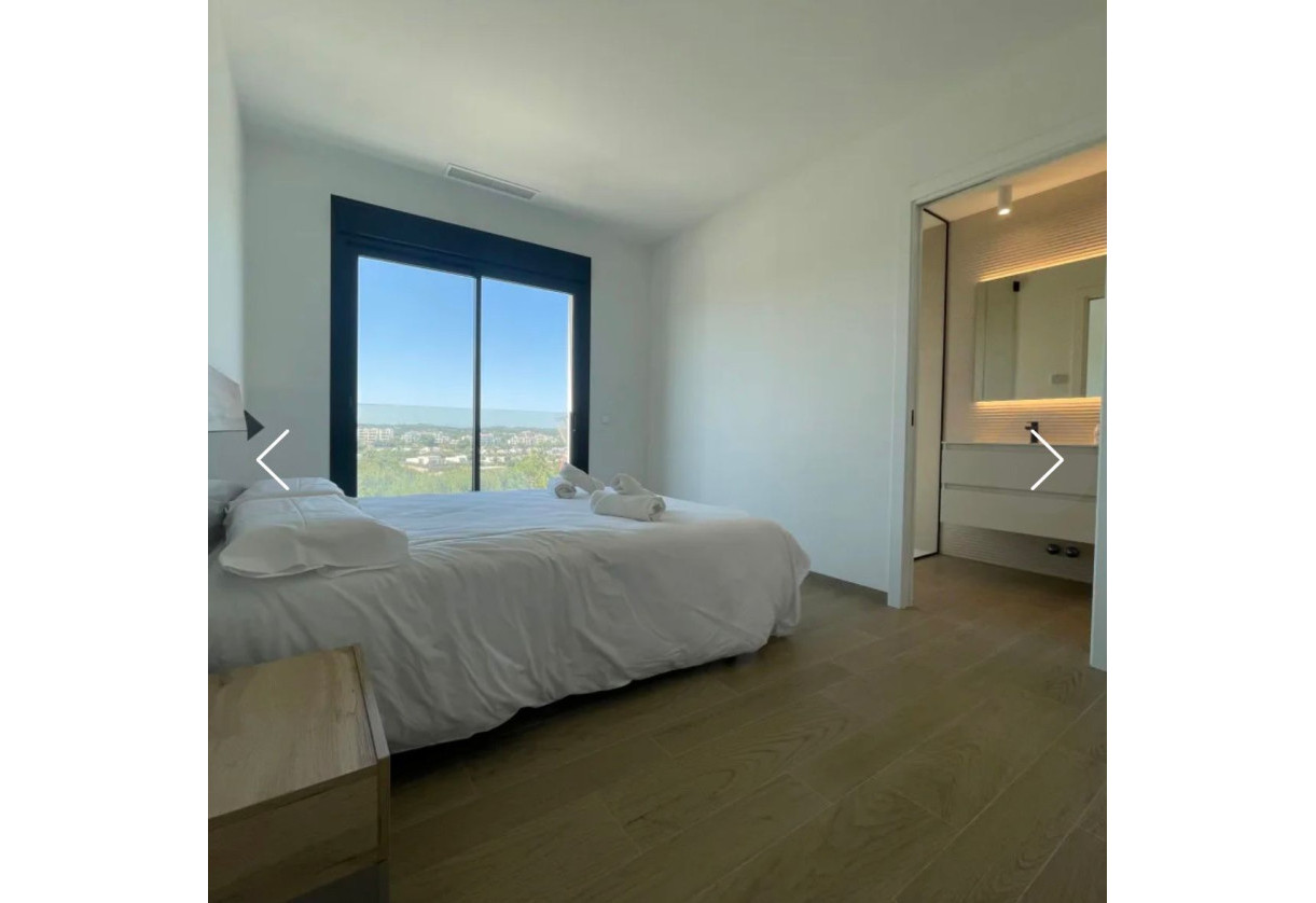 Reventa · Apartment · Las Colinas Golf and Country Club