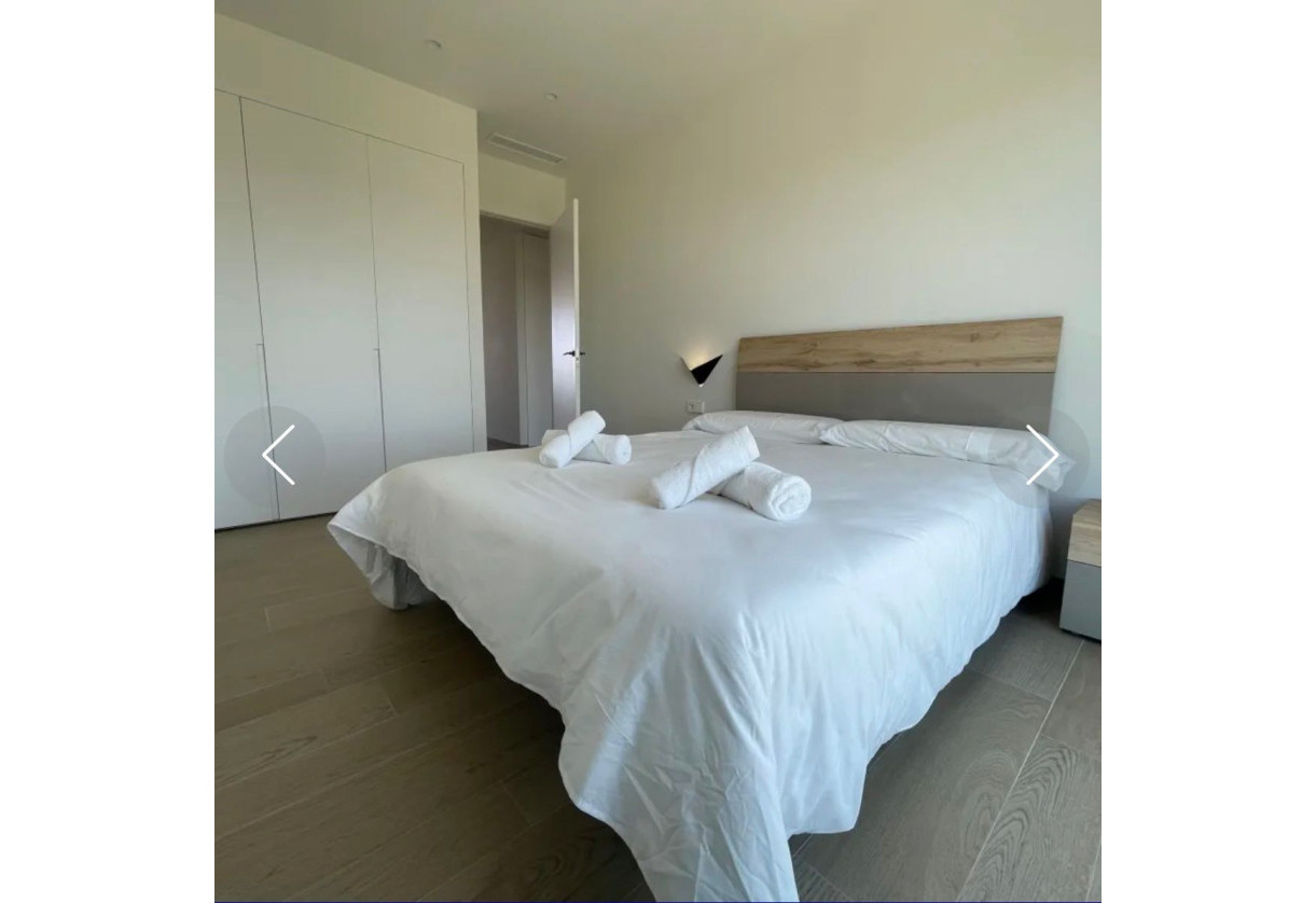 Reventa · Apartment · Las Colinas Golf and Country Club