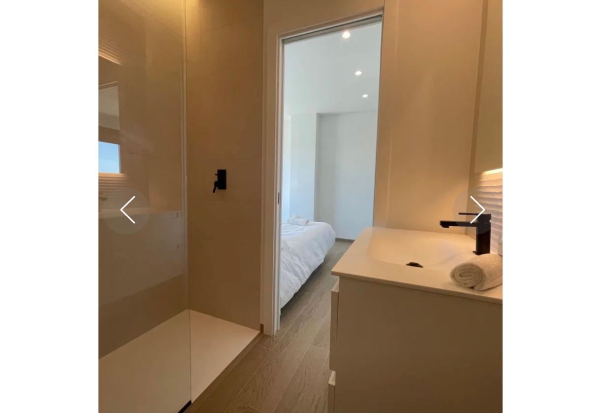 Reventa · Apartment · Las Colinas Golf and Country Club