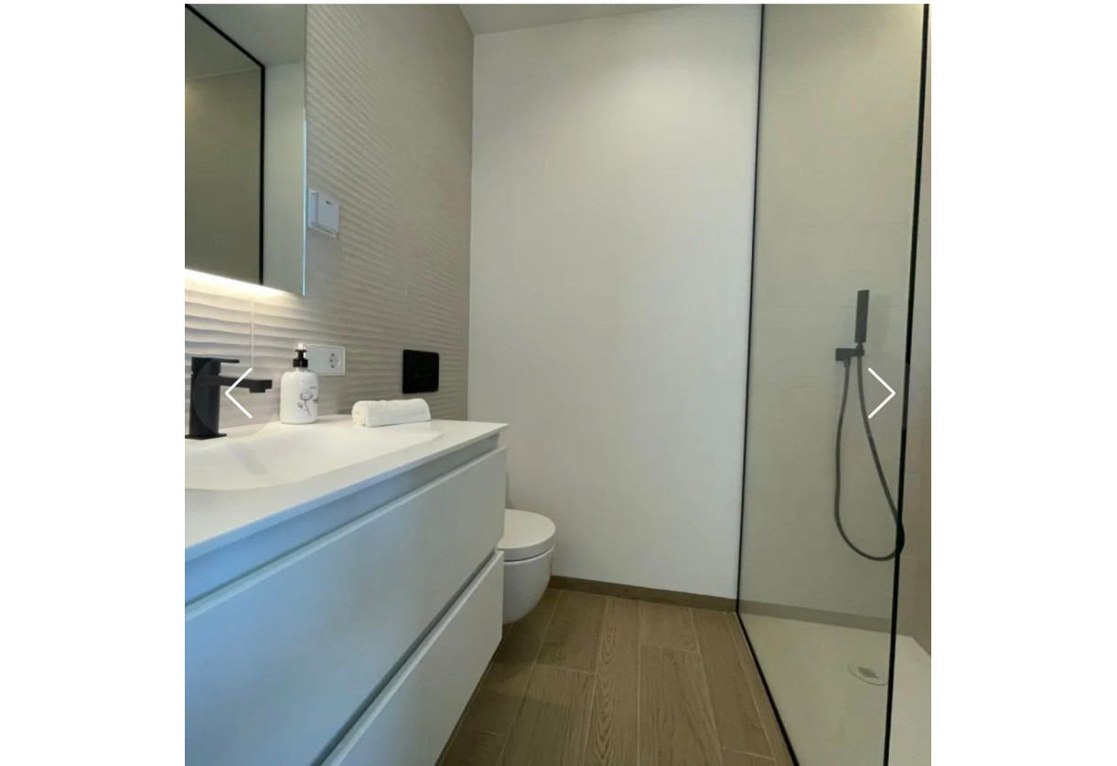 Reventa · Apartment · Las Colinas Golf and Country Club