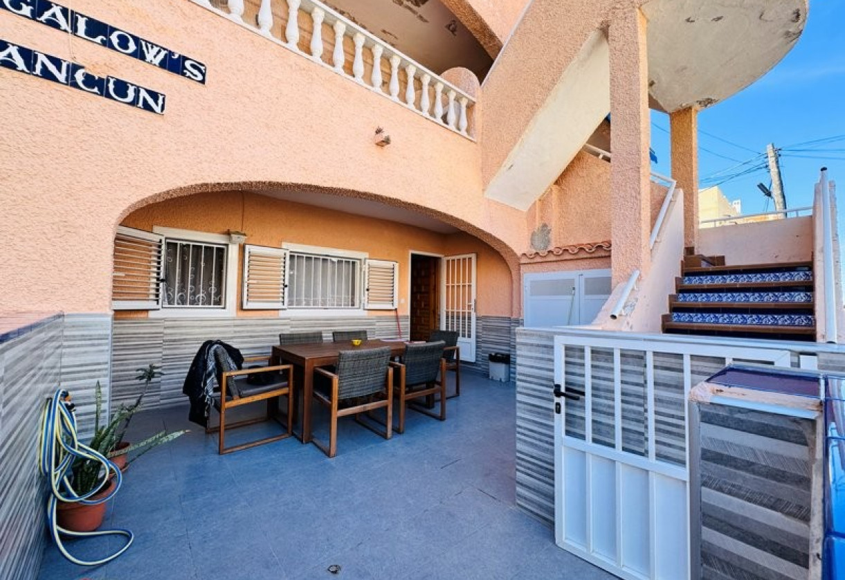 Resale · Townhouse · La Mata · Los Europeos