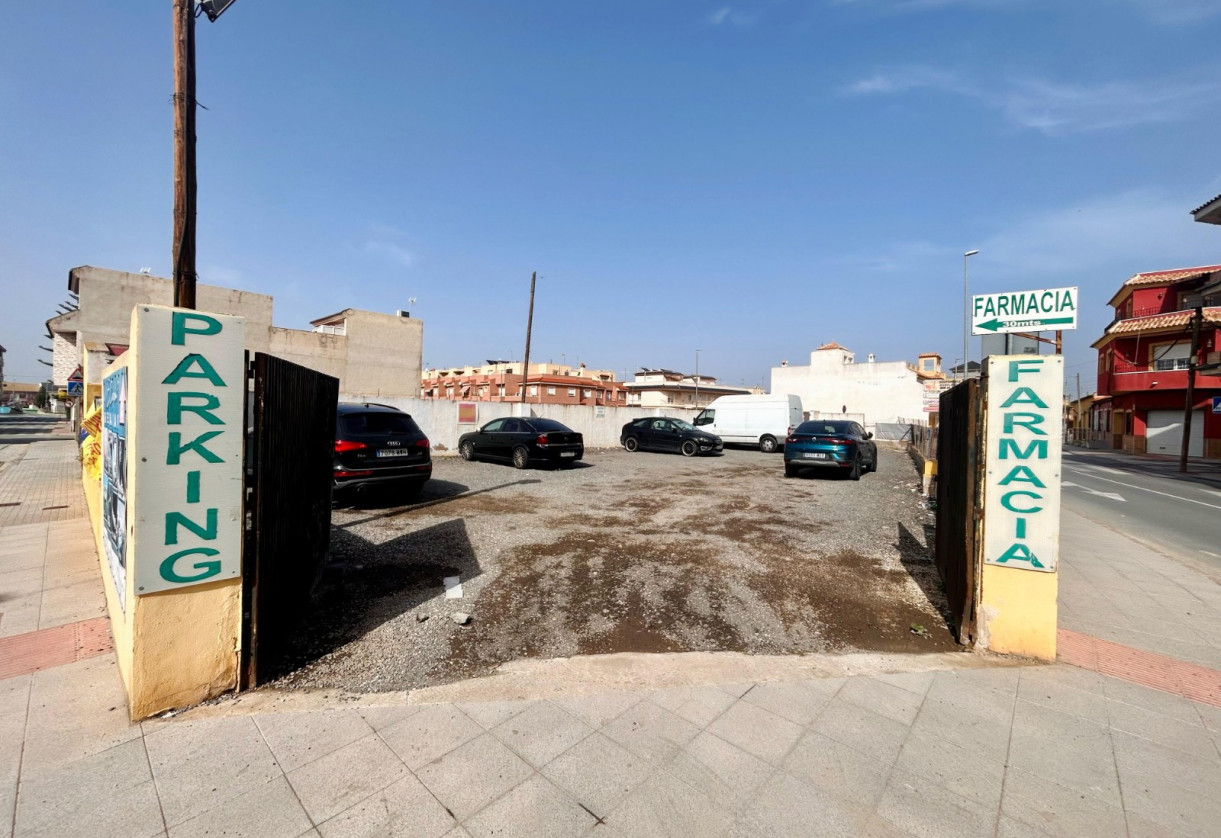 Resale · Land · Rojales