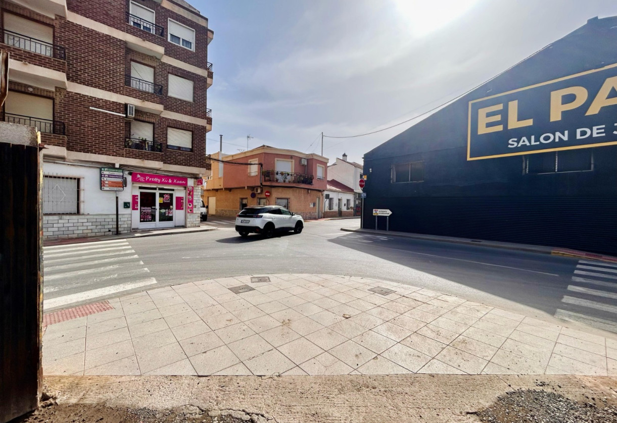 Resale · Land · Rojales