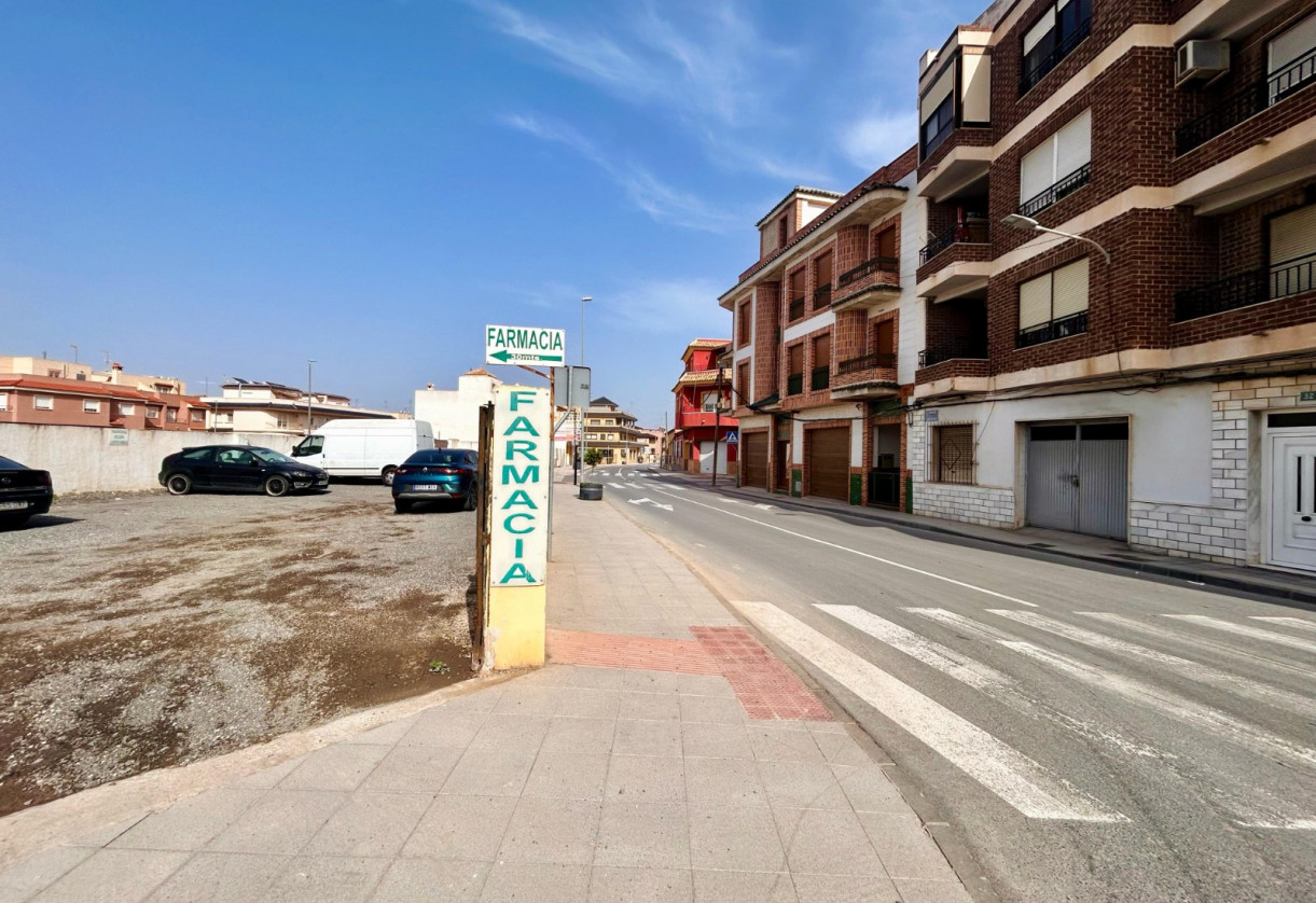Resale · Land · Rojales
