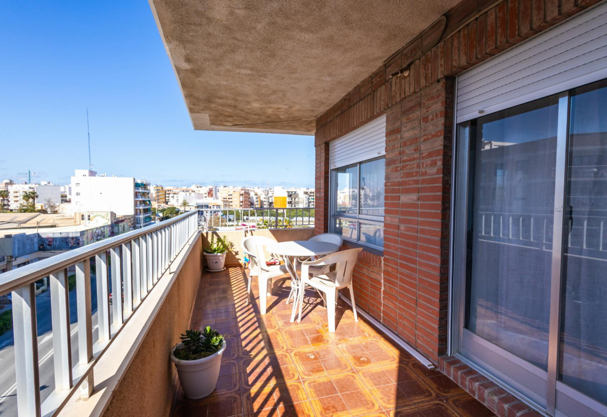 Sale · APARTAMENTO · Torrevieja · Playa del Acequión