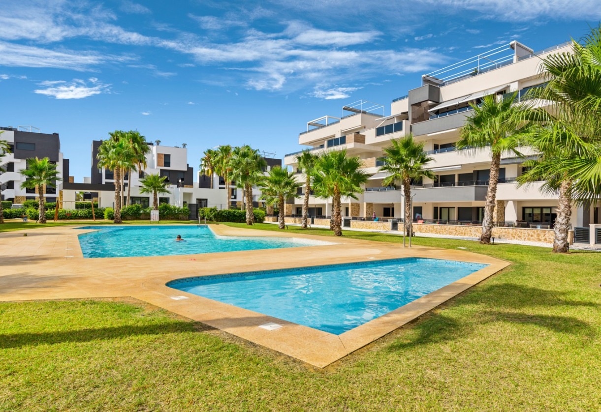 Reventa · Apartment · Orihuela Costa · Los Altos