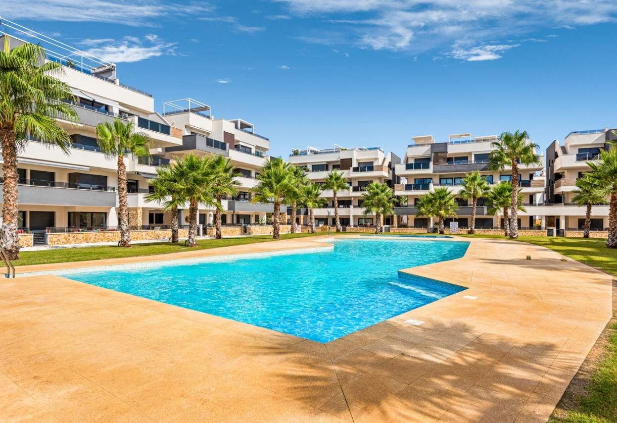 Reventa · Apartment · Orihuela Costa · Los Altos
