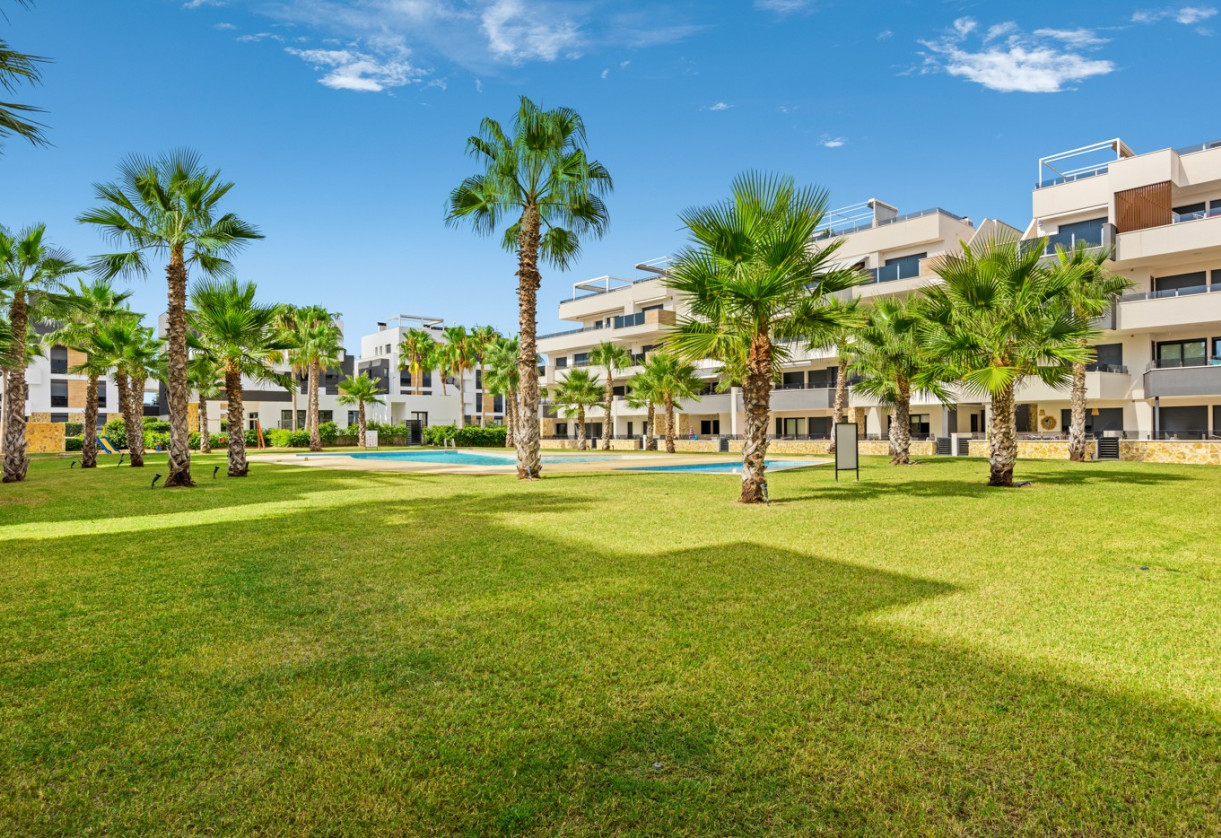 Reventa · Apartment · Orihuela Costa · Los Altos