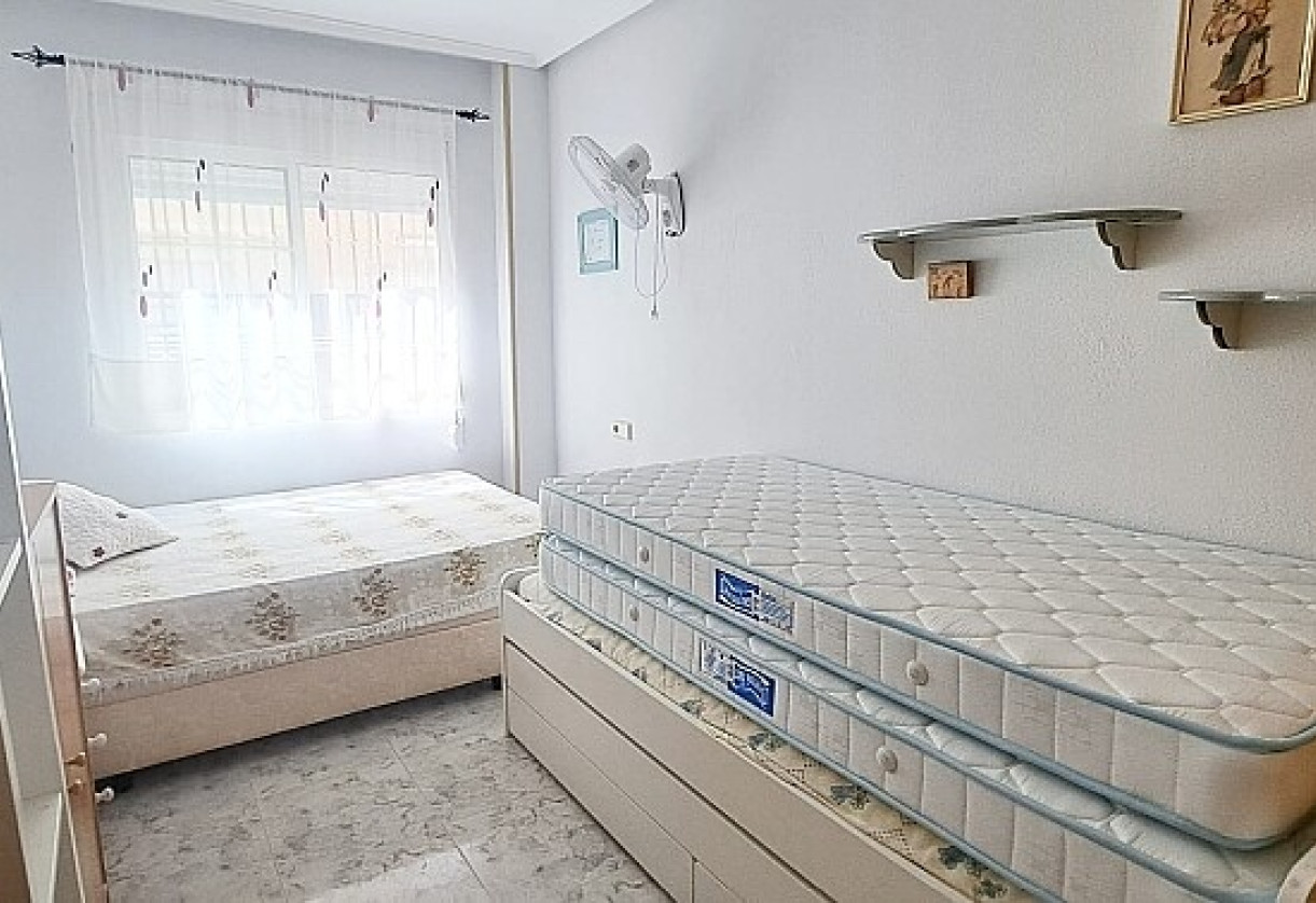 Reventa · APARTAMENTO PLANTA BAJA · Torrevieja · La mata