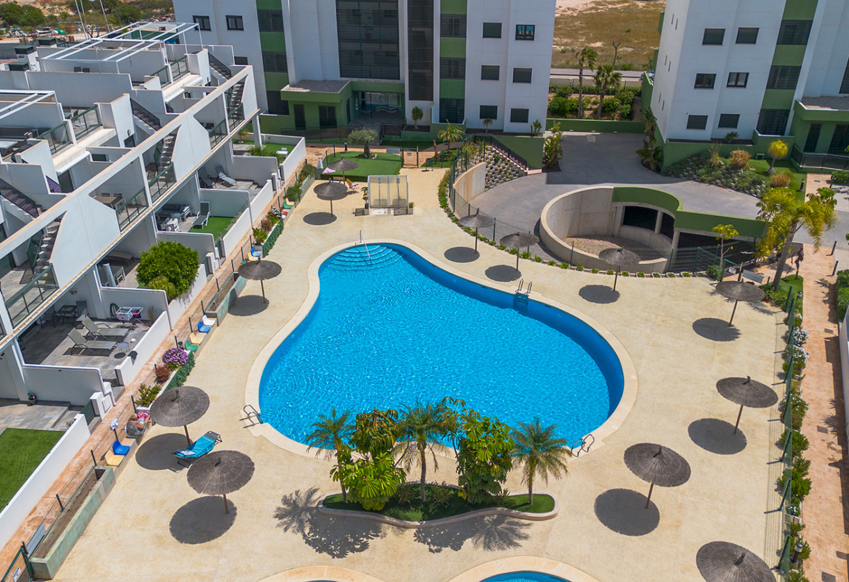 Reventa · Apartment · Pilar de la Horadada · Mil palmeras
