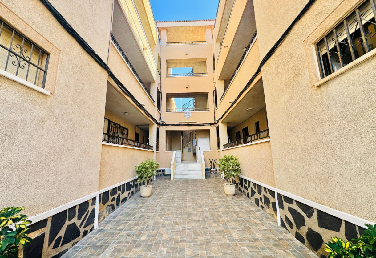 Resale · Estudio · Torrevieja · San Luis - Chaparal