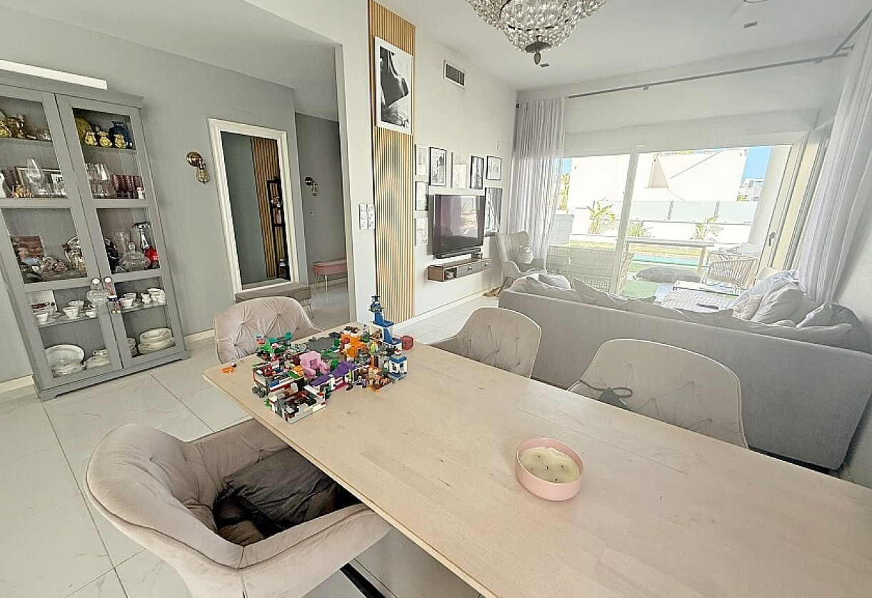 Rynek wtórny · Luxury villa · Orihuela Costa · villamartin