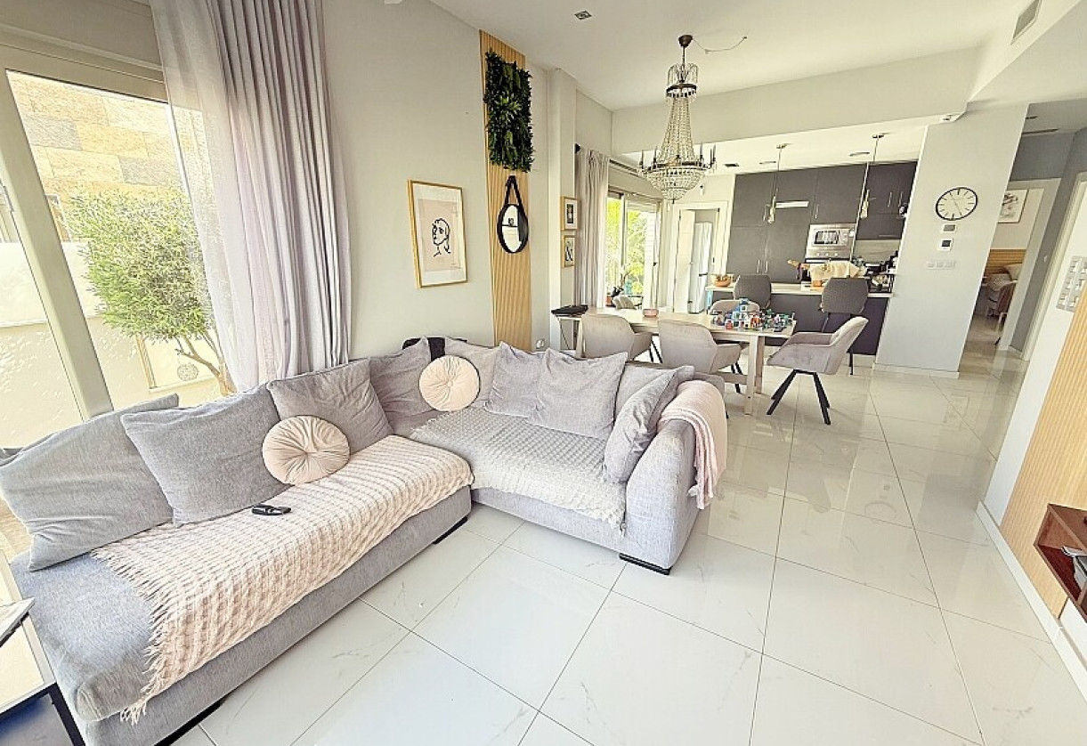 Rynek wtórny · Luxury villa · Orihuela Costa · villamartin