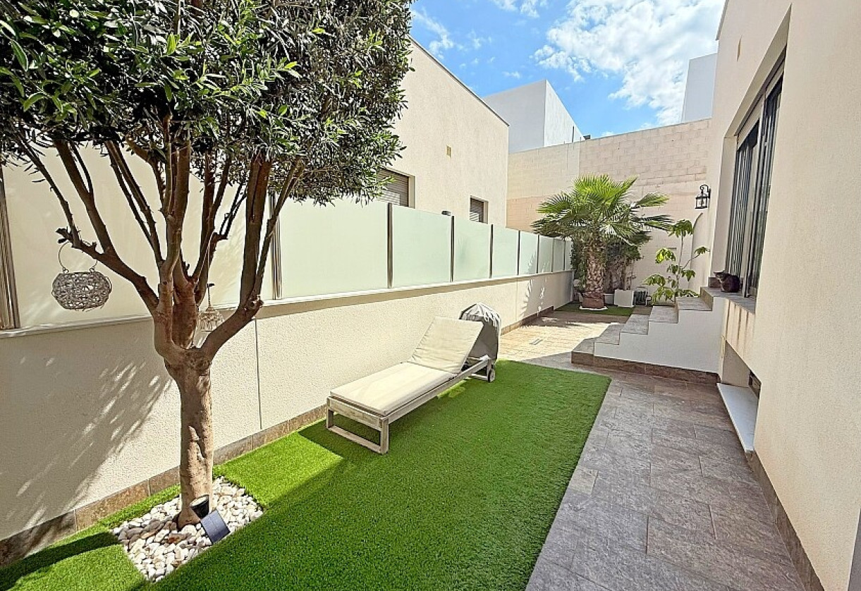 Rynek wtórny · Luxury villa · Orihuela Costa · villamartin