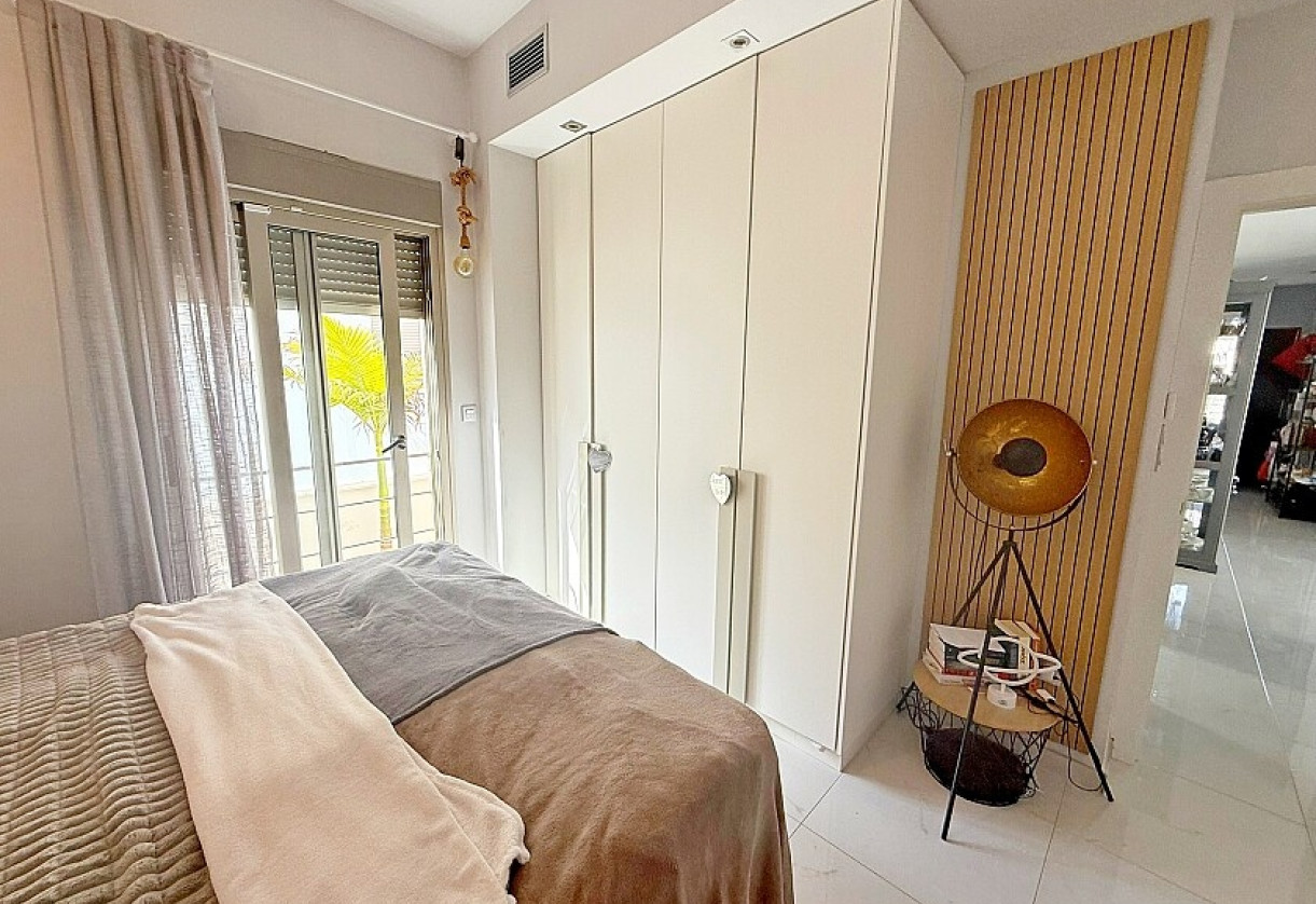 Rynek wtórny · Luxury villa · Orihuela Costa · villamartin