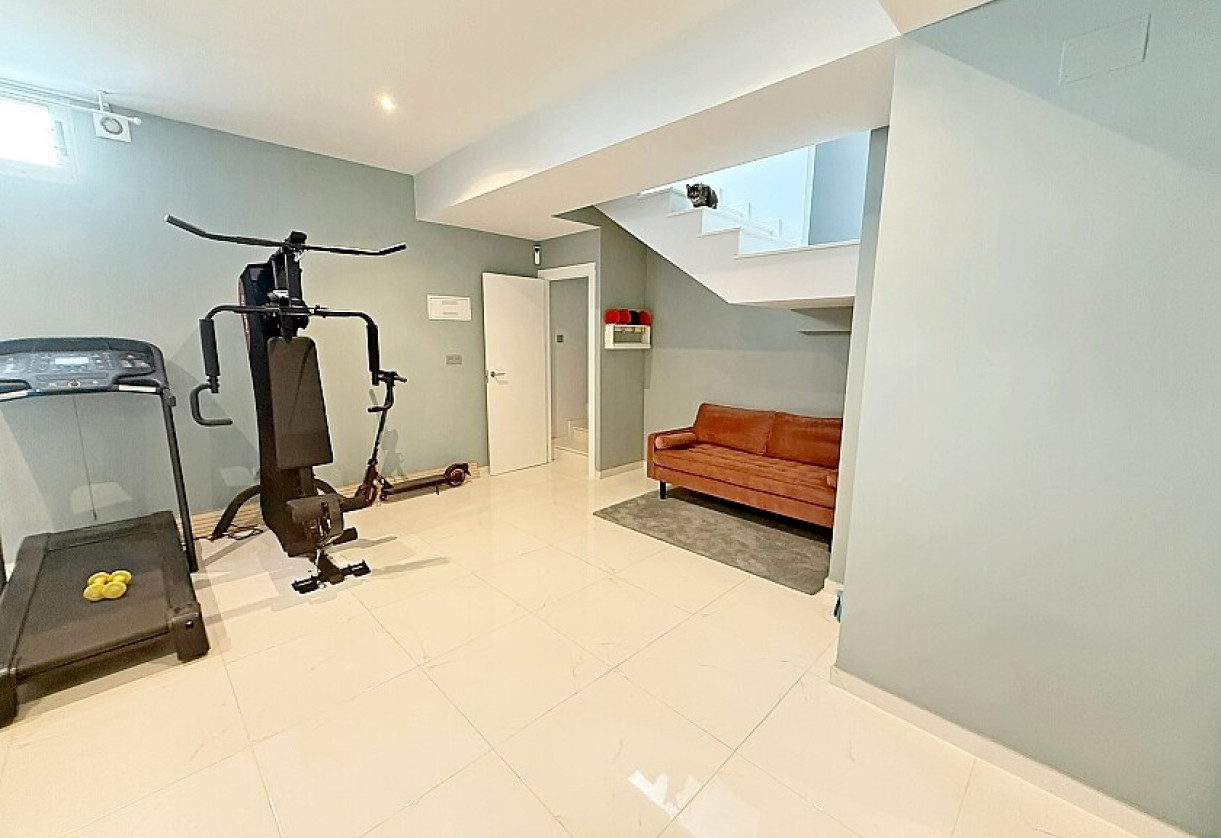 Rynek wtórny · Luxury villa · Orihuela Costa · villamartin