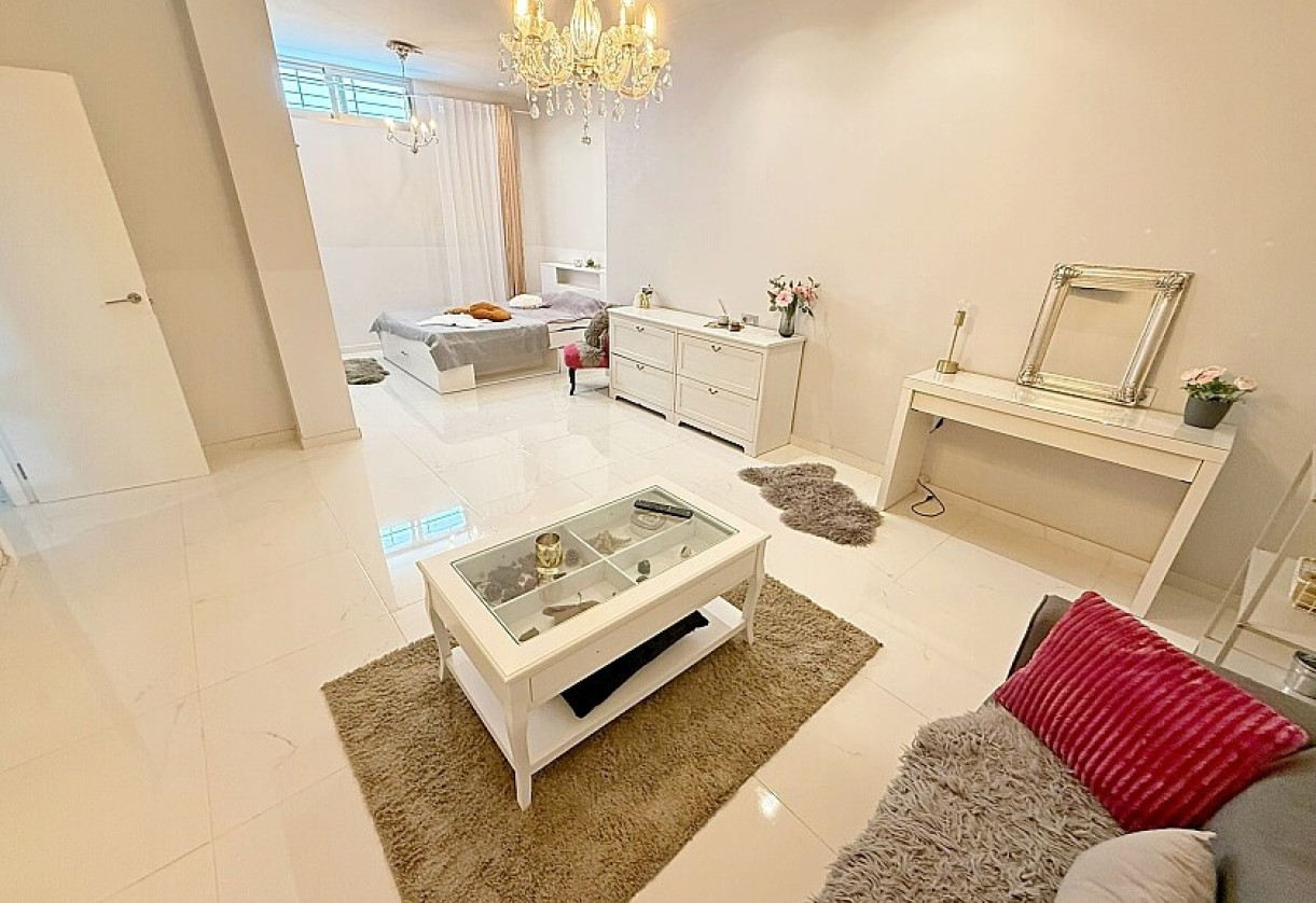 Rynek wtórny · Luxury villa · Orihuela Costa · villamartin