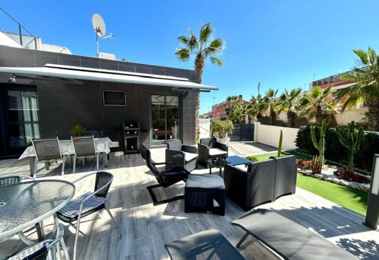 Sale · Semi · Orihuela Costa · Villamartín-Las Filipinas