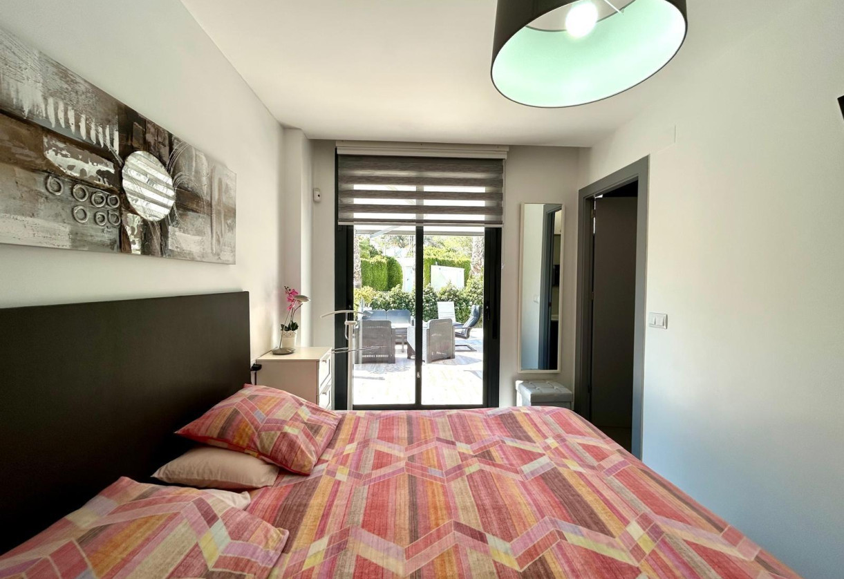 Sale · Semi · Orihuela Costa · Villamartín-Las Filipinas