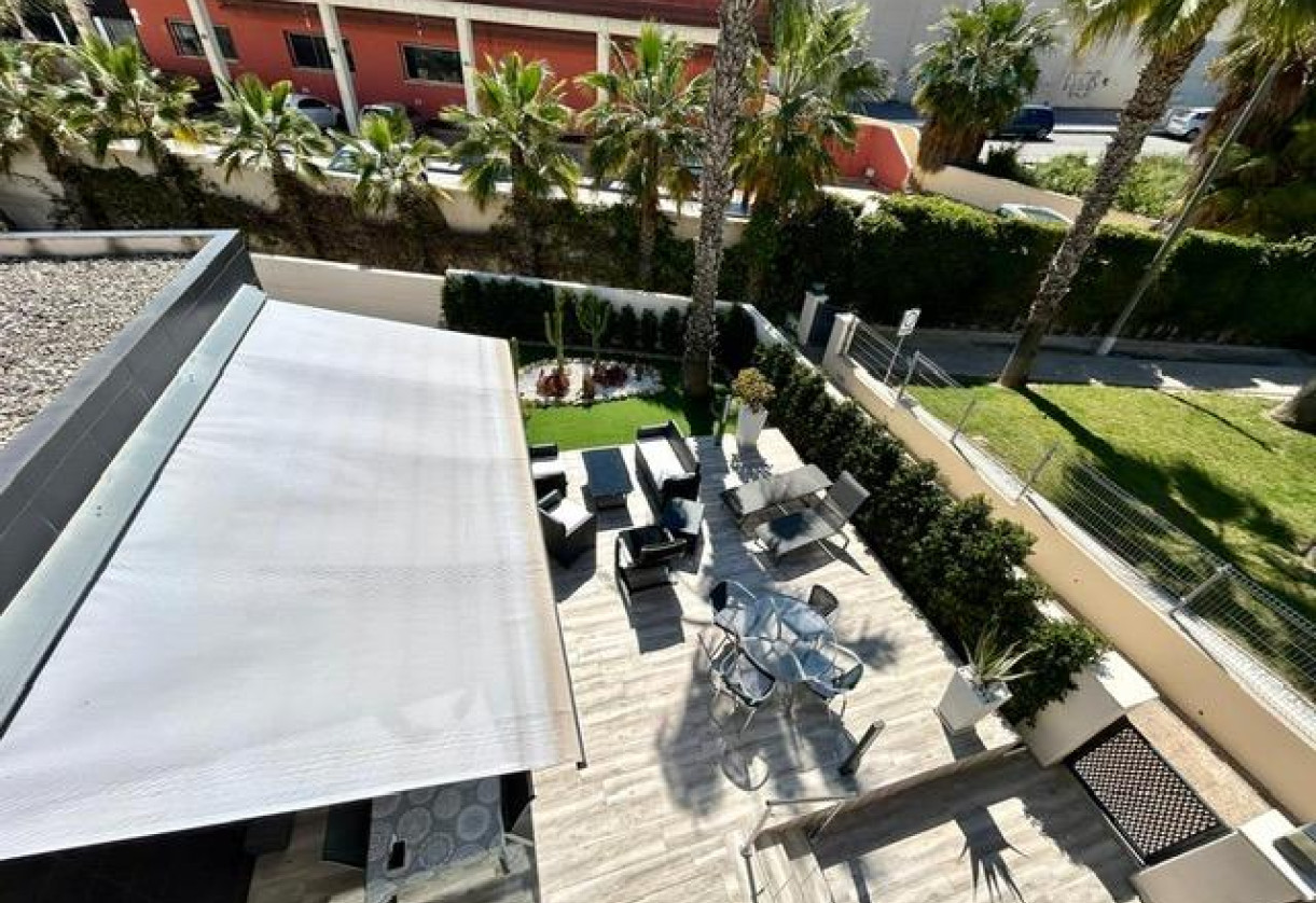 Sale · Semi · Orihuela Costa · Villamartín-Las Filipinas