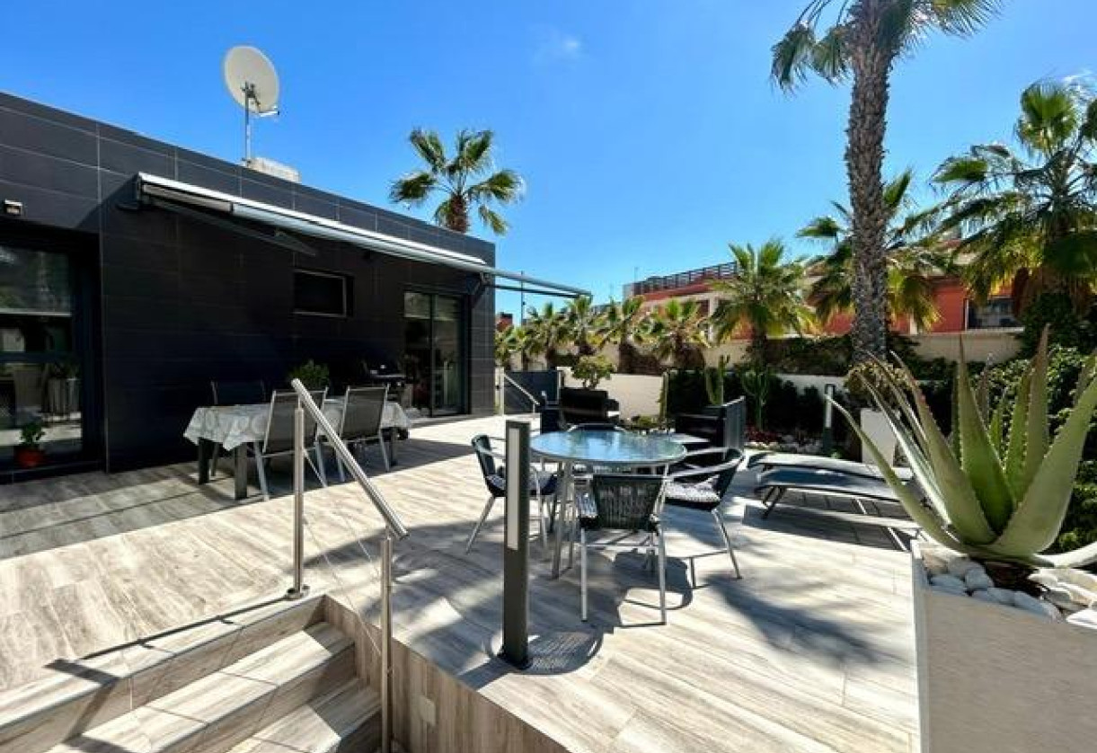 Sale · Semi · Orihuela Costa · Villamartín-Las Filipinas