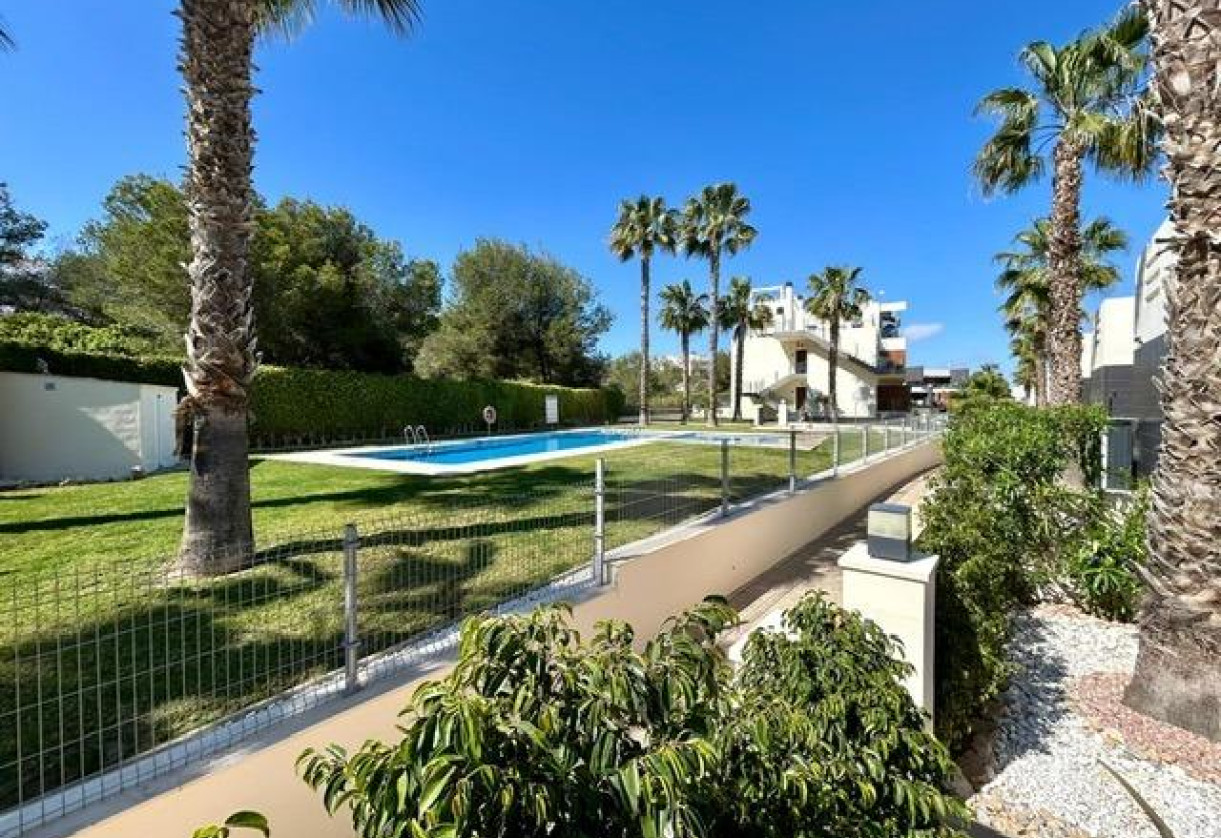 Sale · Semi · Orihuela Costa · Villamartín-Las Filipinas