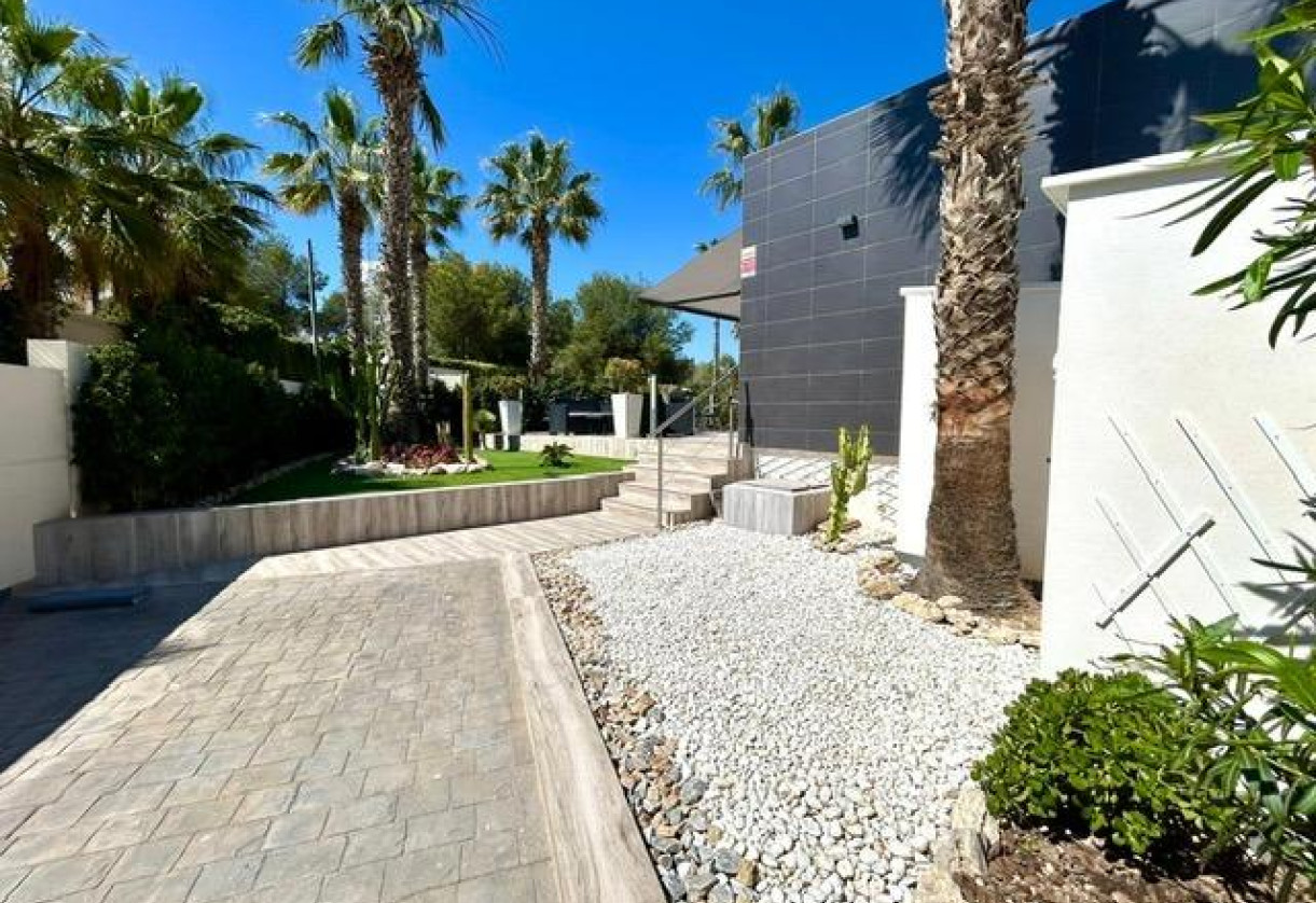Sale · Semi · Orihuela Costa · Villamartín-Las Filipinas
