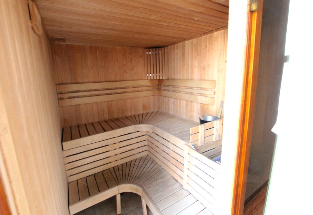 Sale · Apartment · Villamartin