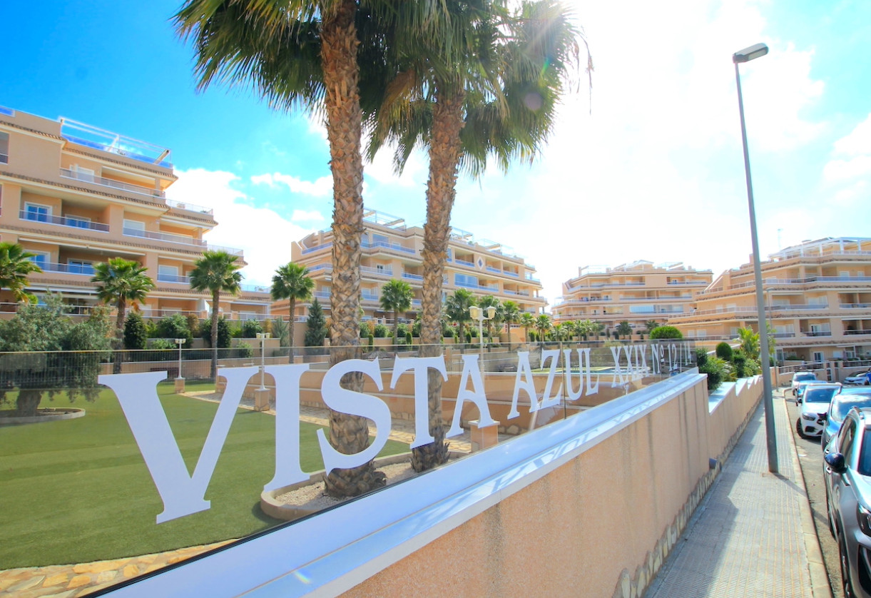 Sale · Apartment · Villamartin