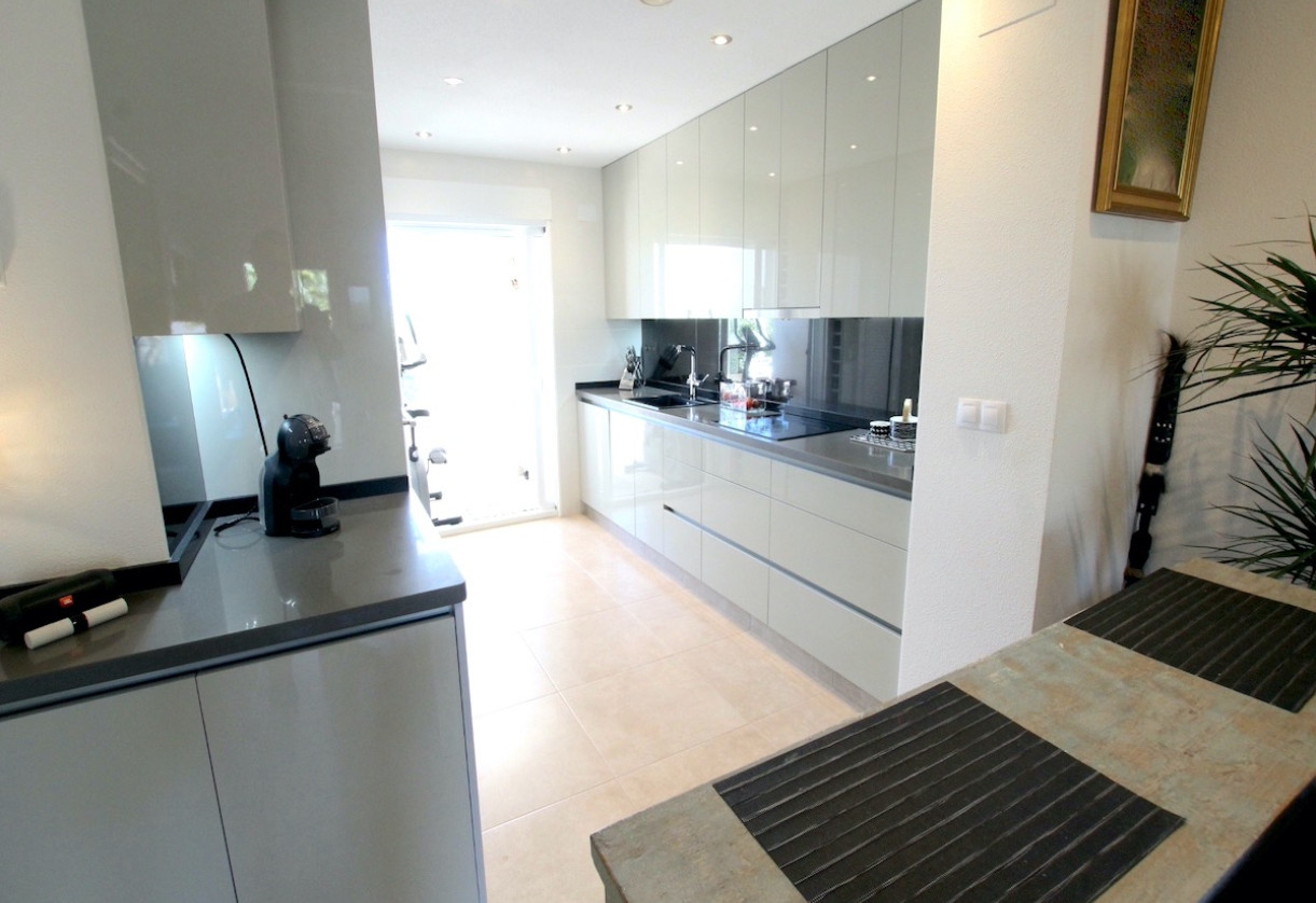 Sale · Apartment · Villamartin