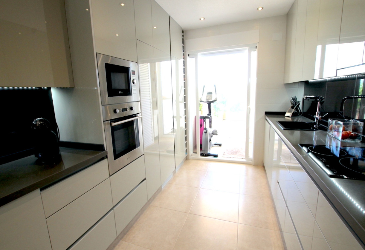 Sale · Apartment · Villamartin