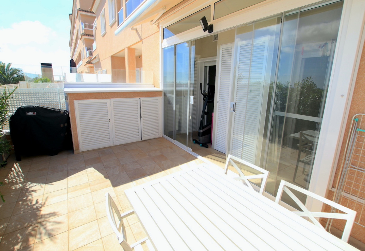 Sale · Apartment · Villamartin