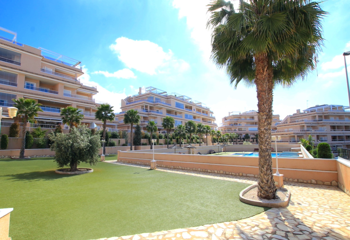 Sale · Apartment · Villamartin
