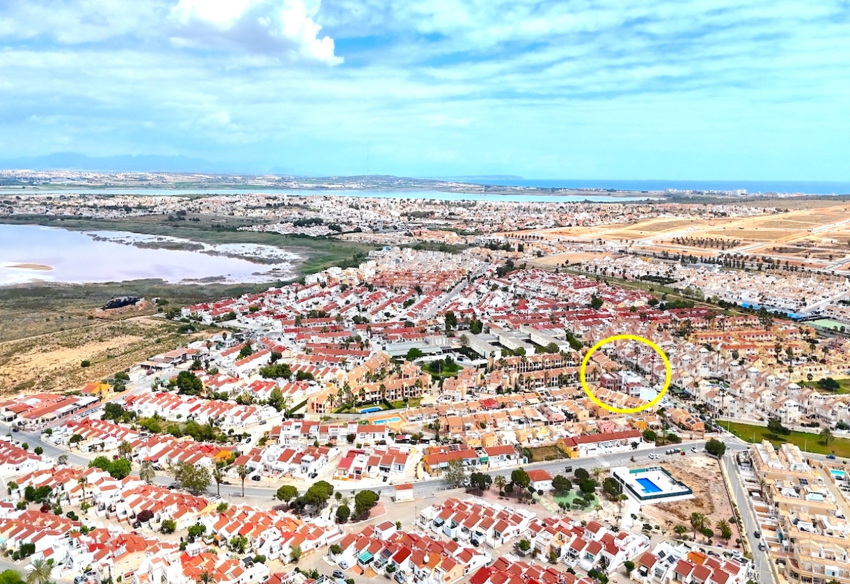 Sale · Villa · Torrevieja - El Hondo