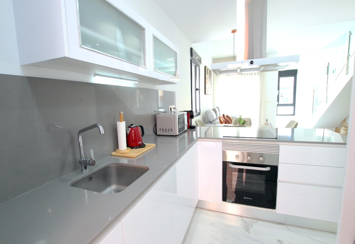 Sale · Villa · Torrevieja - El Hondo