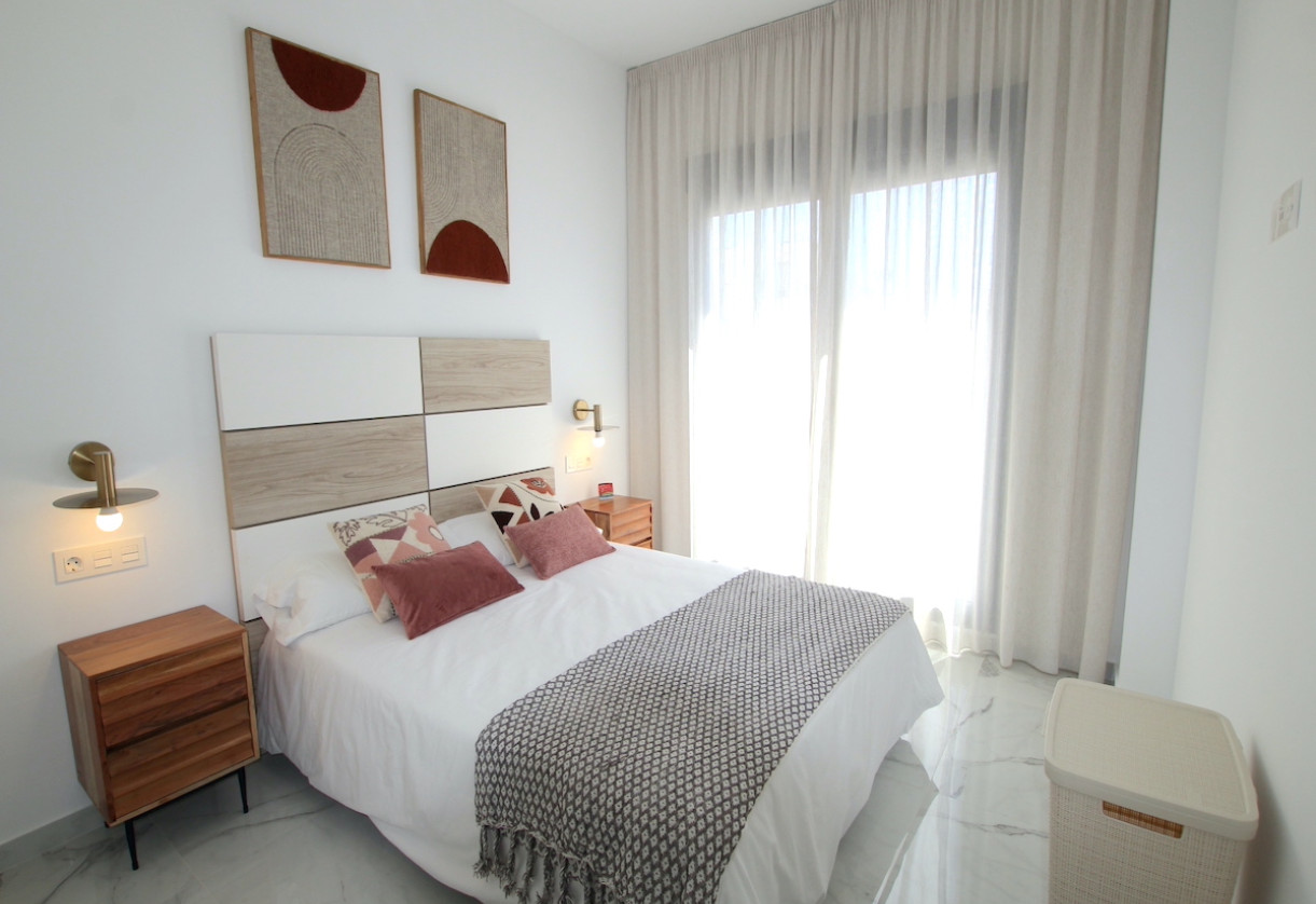 Sale · Villa · Torrevieja - El Hondo