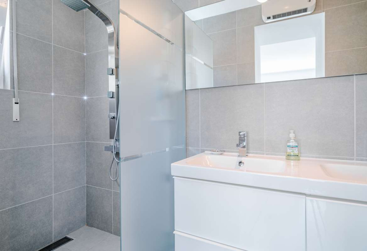 Sale · detached house · Calpe