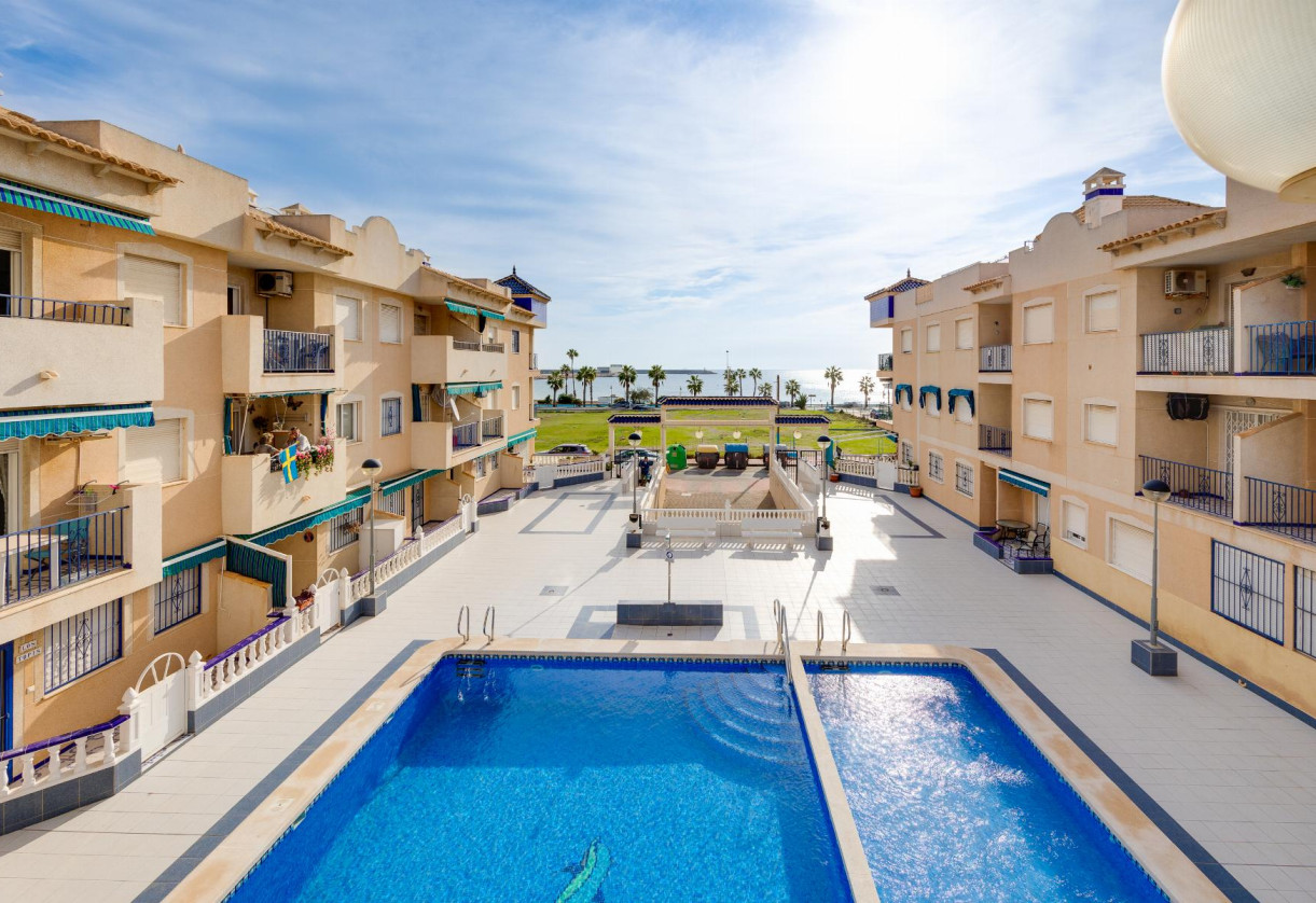 Resale · APARTAMENTO · Torrevieja · PLAYA NAUFRAGOS
