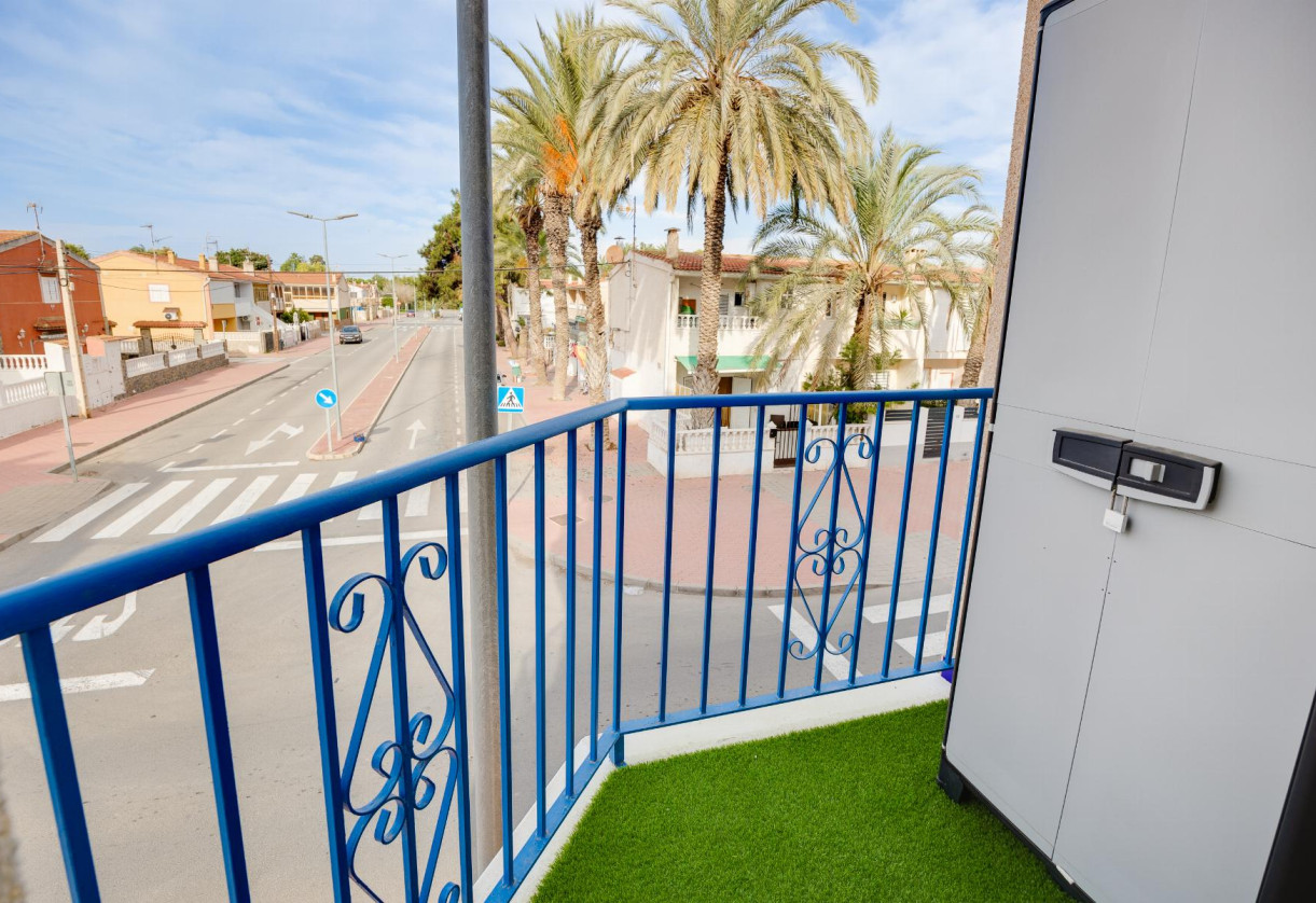 Rynek wtórny · APARTAMENTO · Torrevieja · PLAYA NAUFRAGOS