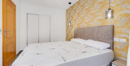 Resale · APARTAMENTO · Torrevieja · PLAYA NAUFRAGOS