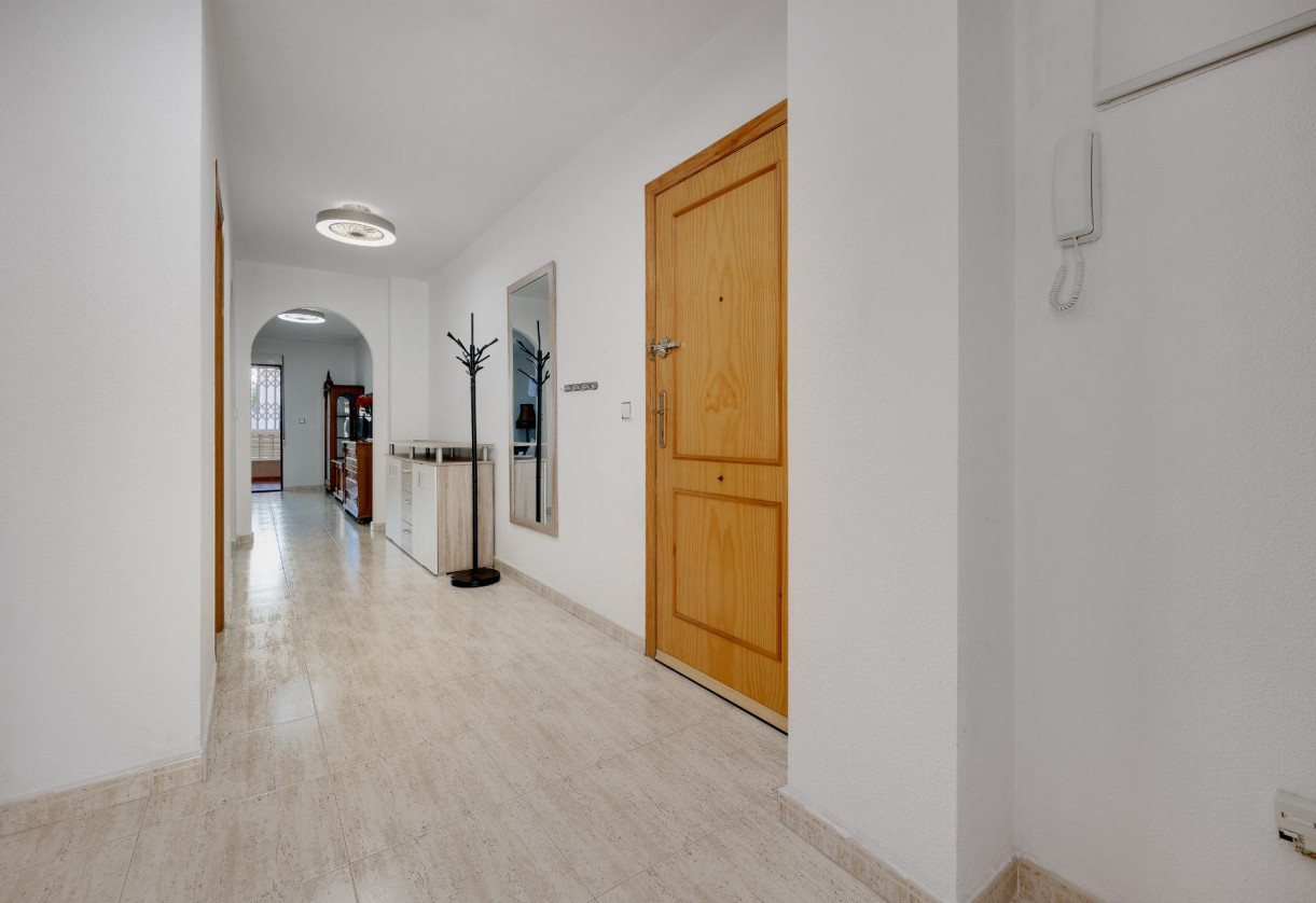 Resale · APARTAMENTO · Torrevieja · Playa del Cura
