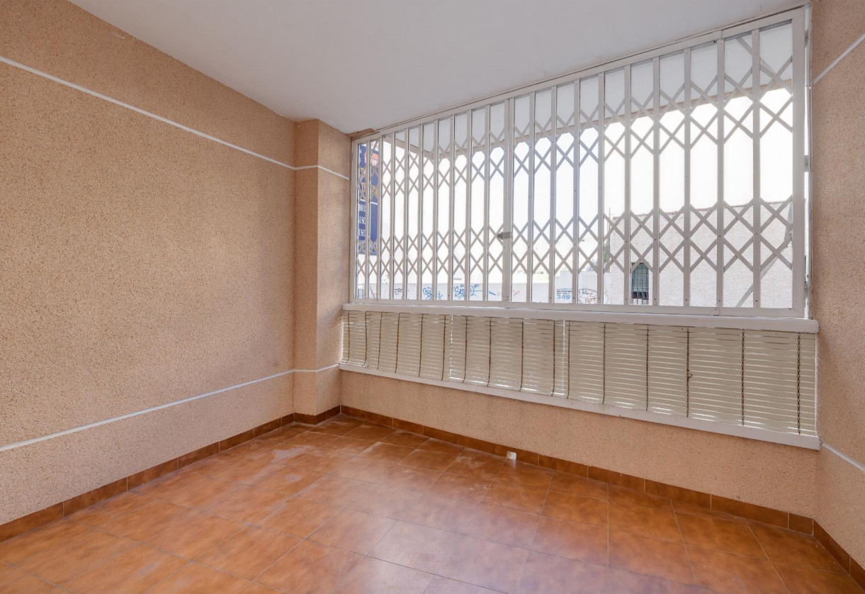 Resale · APARTAMENTO · Torrevieja · Playa del Cura