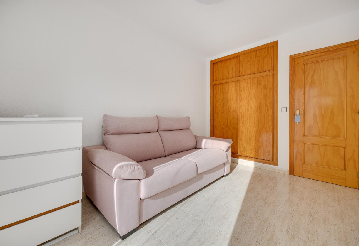 Resale · APARTAMENTO · Torrevieja · Playa del Cura