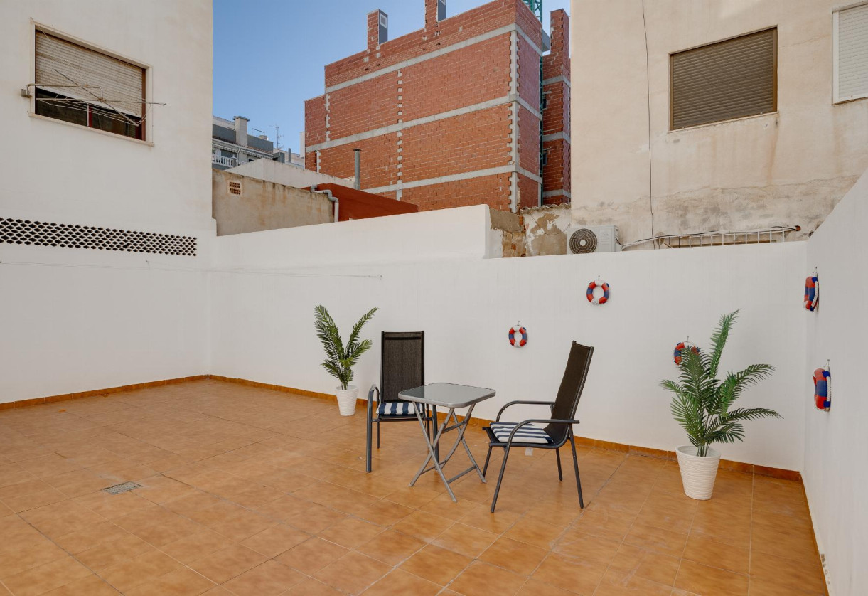 Resale · APARTAMENTO · Torrevieja · Playa del Cura