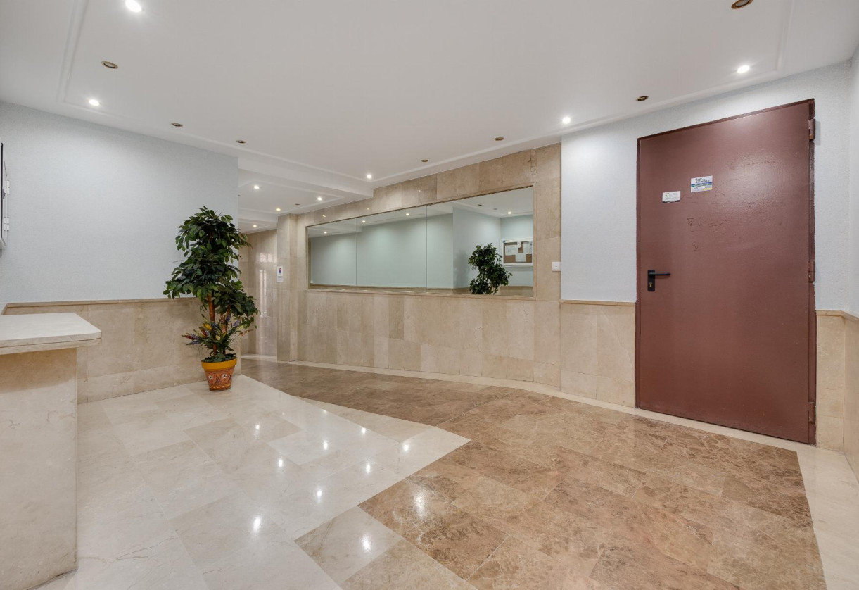 Resale · APARTAMENTO · Torrevieja · Playa del Cura