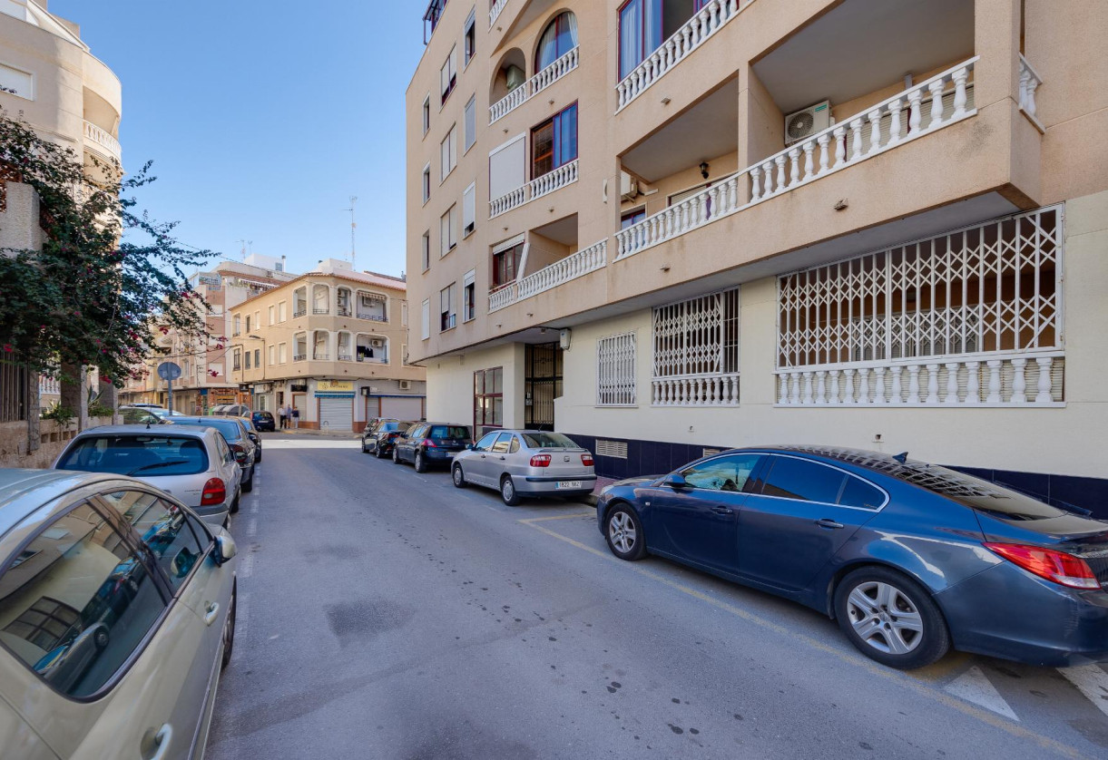 Resale · APARTAMENTO · Torrevieja · Playa del Cura