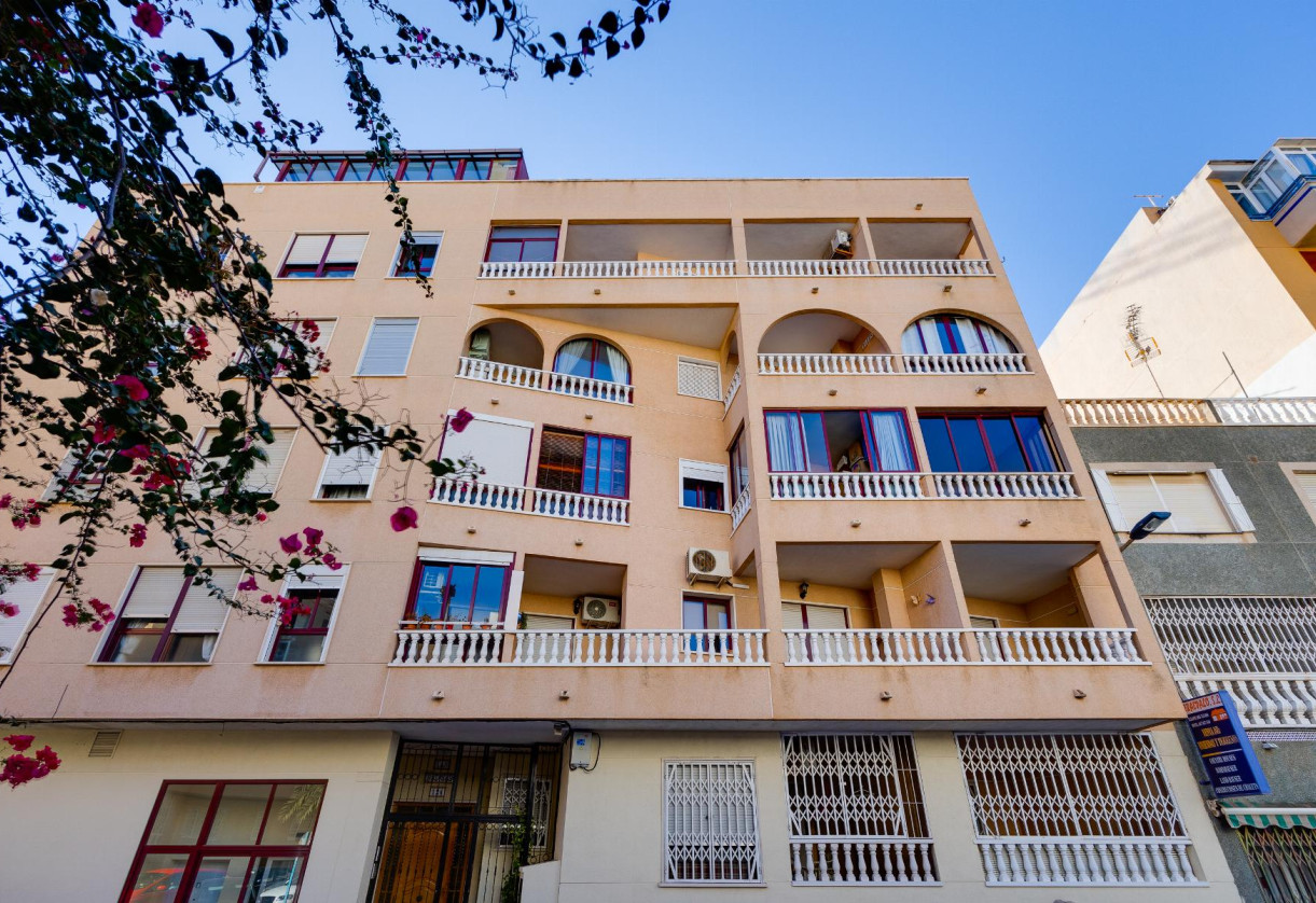 Resale · APARTAMENTO · Torrevieja · Playa del Cura