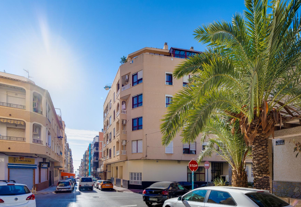 Resale · APARTAMENTO · Torrevieja · Playa del Cura