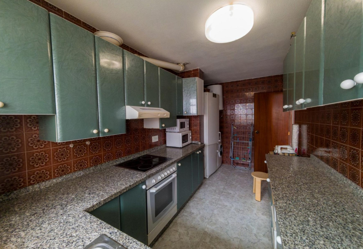 Resale · APARTAMENTO · Torrevieja · Playa del Acequión